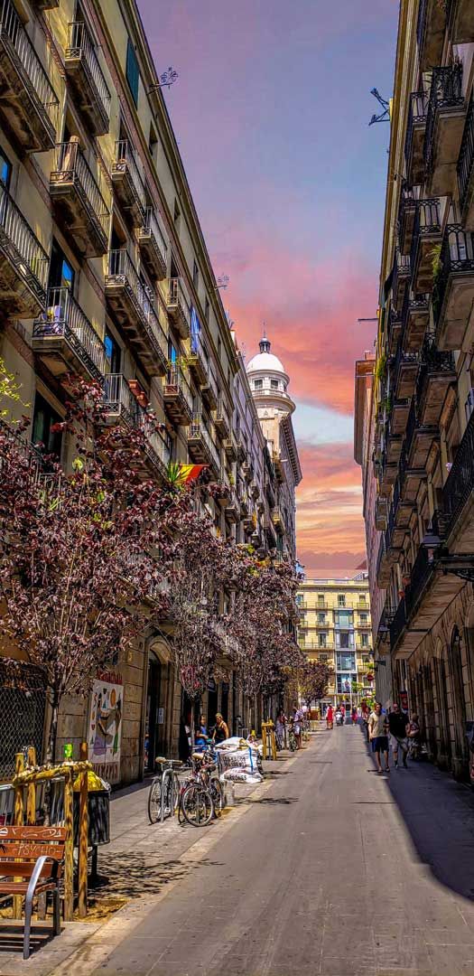 خیابان-لارامبلا-بارسلونا-اسپانیا