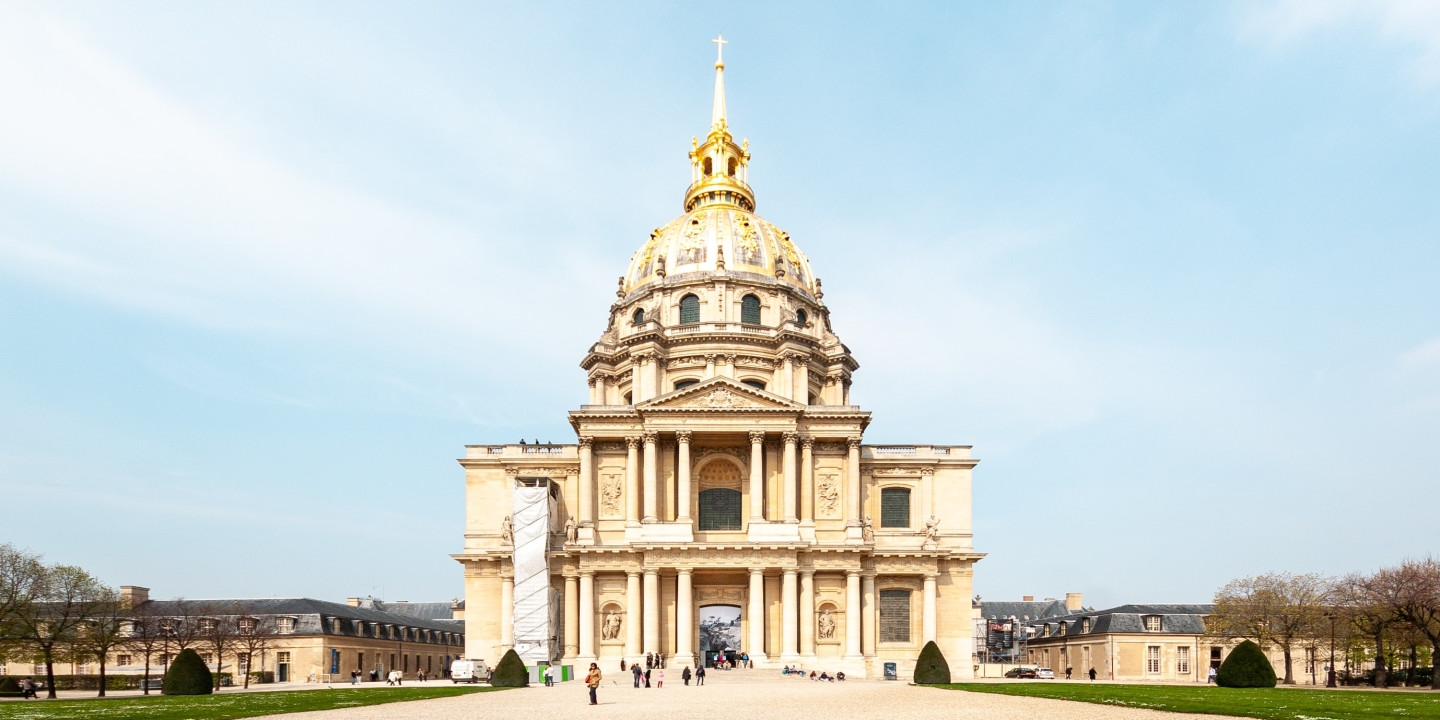 بناهای تاریخی پاریس - اَنوَلید