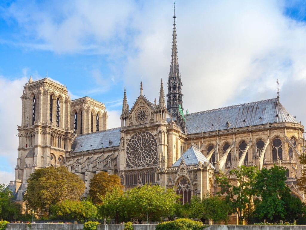 بناهای تاریخی پاریس | بناهایی که تاریخ فرانسه را به صورت زنده برای شما به تصویر می کشند