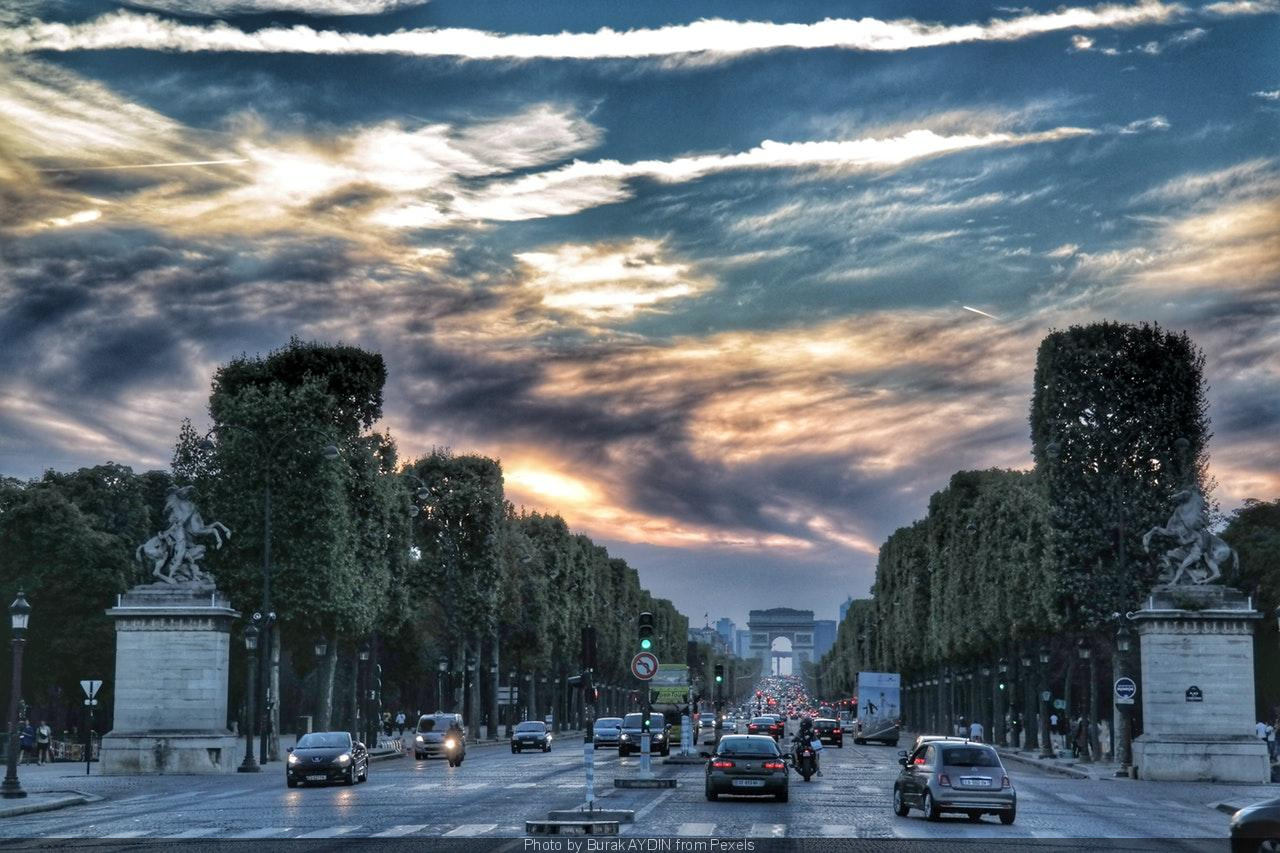خیابان Champs Elysees 
